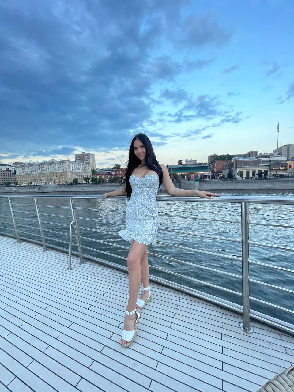Эскортница Тина от escort-guru
